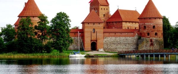 Study Architecture in Lithuania with Worldwide Navigators